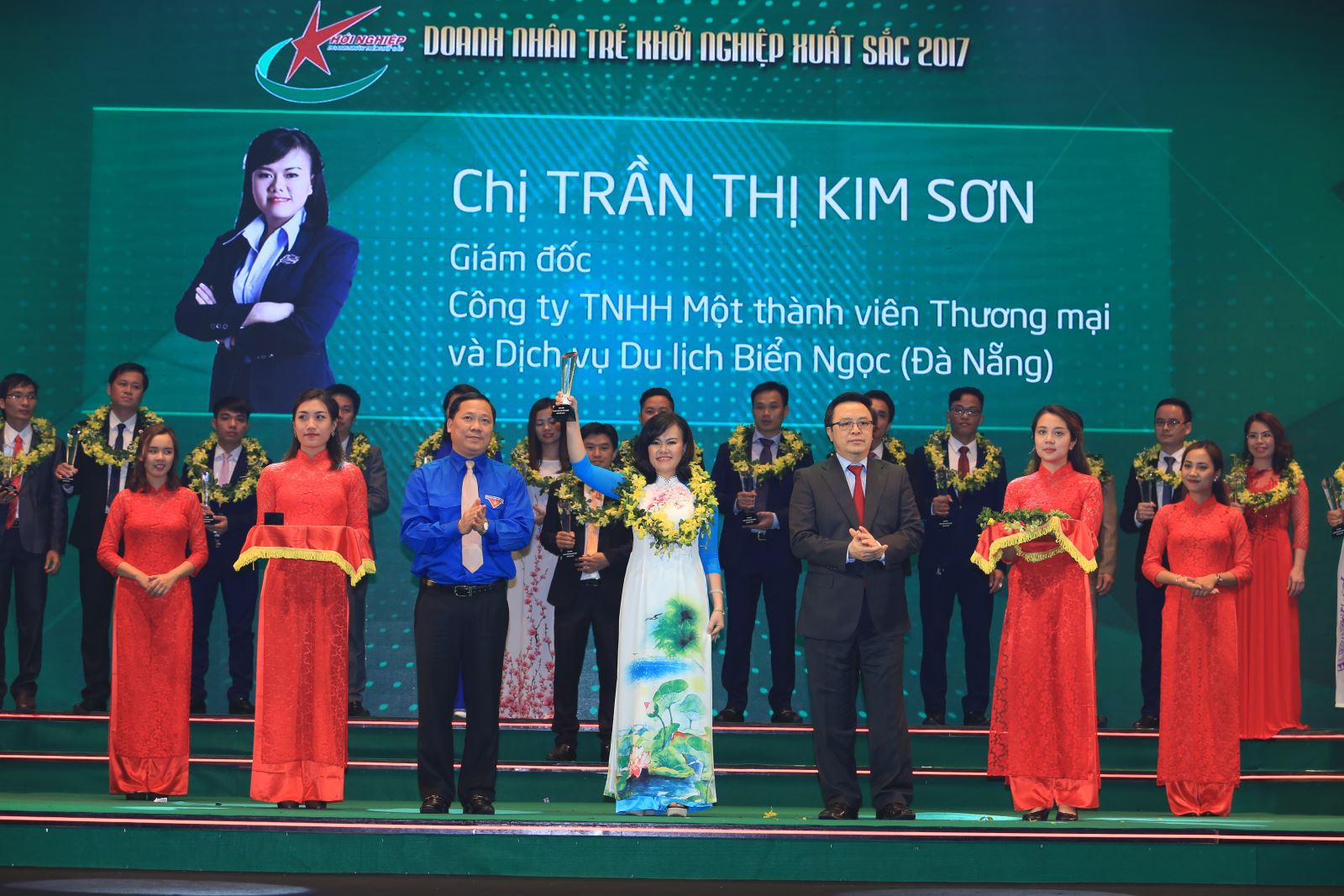 dich-vu-thuê-xe-du-lich-uy-tin-chat-luong-tai-da-nang